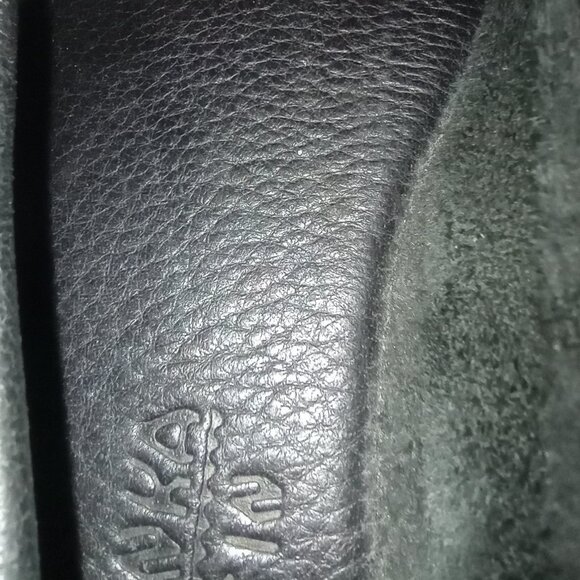 Minnetonka Moccasin Moosehide Kilty Women's Size 6 Black - Picture 8 of 13